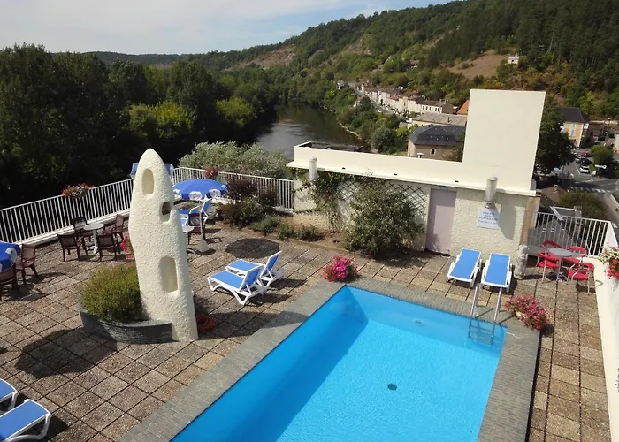 Royal Vezere Hotell 3*