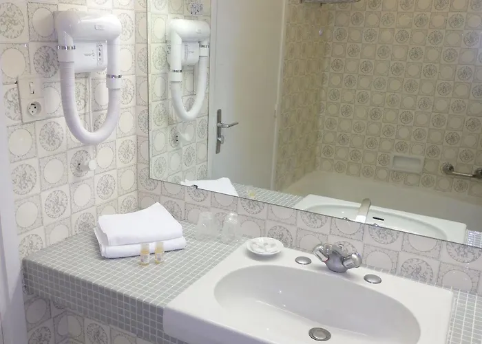 Royal Vezere Hotell 3*