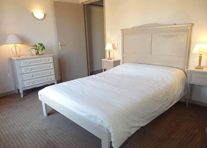 Royal Vezere Hotell 3*